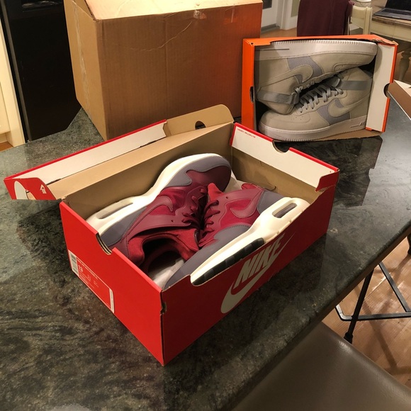 NIKE Men's Mystery Box! 2 Brand New Pairs of Nike - Picture 2 of 7